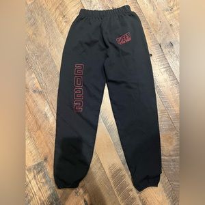 “Cheer Live” sweatpants, girls size large
